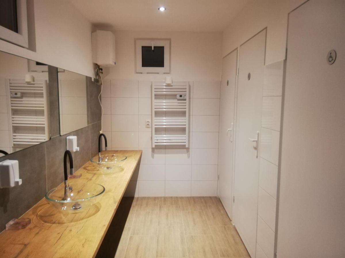 Grabska Osada Apartamenty - 100M Od Suntago Park-Domki Ogrzewane Caloroczne Mszczonów Eksteriør billede