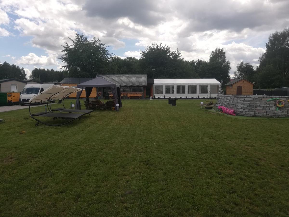 Grabska Osada Apartamenty - 100M Od Suntago Park-Domki Ogrzewane Caloroczne Mszczonów Eksteriør billede
